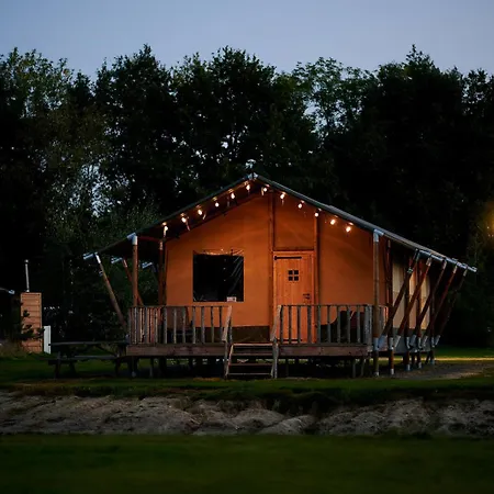 Vakantiepark Sallandshoeve Nieuw-Heeten Exterior photo